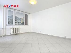 Pronájem bytu 1+kk, Praha - Prosek, Veltruská, 27 m2