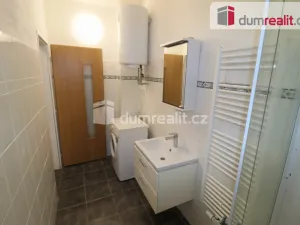 Pronájem bytu 2+1, Jáchymov, náměstí Republiky, 55 m2