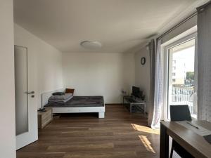 Pronájem bytu 1+kk, Milovice - Mladá, Armádní, 28 m2