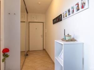 Pronájem bytu 2+kk, Praha - Horní Měcholupy, Hornoměcholupská, 44 m2