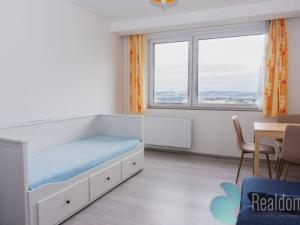 Pronájem bytu 1+kk, Praha - Kobylisy, Kyselova, 23 m2