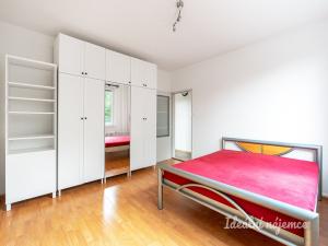 Pronájem bytu 3+1, Praha - Hlubočepy, Renoirova, 75 m2