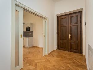 Pronájem bytu 2+kk, Praha - Staré Město, Kozí, 38 m2