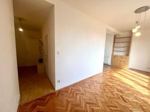 Pronájem bytu 1+kk, Praha - Vršovice, Vršovická, 30 m2