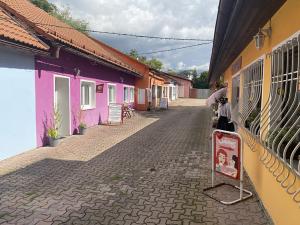 Pronájem obchodního prostoru, Říčany, Masarykovo nám., 38 m2