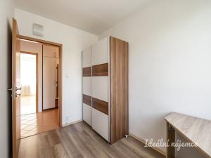 Pronájem bytu 3+kk, Praha - Prosek, Veltruská, 60 m2