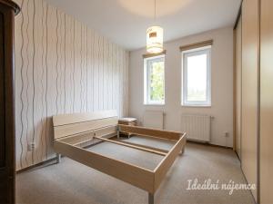 Pronájem bytu 3+kk, Praha - Dubeč, Netlucká, 86 m2