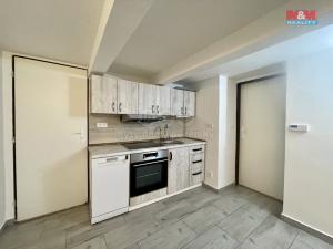 Prodej atypického bytu, Slaný, Ouvalova, 38 m2