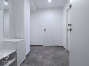 Pronájem bytu 2+kk, Praha - Bubeneč, Jaselská, 49 m2