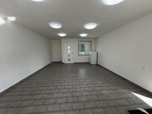 Pronájem obchodního prostoru, Praha - Strašnice, Tuklatská, 40 m2