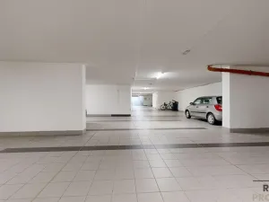 Prodej bytu 2+kk, Třebíč - Vnitřní Město, Karlovo nám., 116 m2