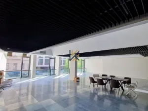 Pronájem kanceláře, Praha - Smíchov, Holečkova, 345 m2