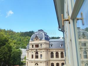 Pronájem bytu 3+1, Karlovy Vary, Mariánskolázeňská, 80 m2