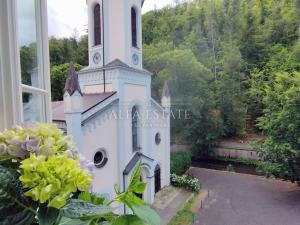 Pronájem bytu 3+1, Karlovy Vary, Mariánskolázeňská, 80 m2