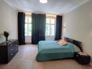 Pronájem bytu 3+1, Karlovy Vary, Mariánskolázeňská, 80 m2