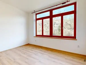 Prodej bytu 4+kk, Třebíč - Vnitřní Město, Karlovo nám., 119 m2