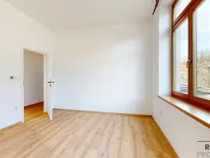 Prodej bytu 4+kk, Třebíč - Vnitřní Město, Karlovo nám., 119 m2