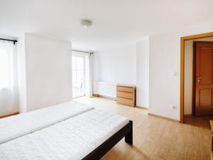 Prodej bytu 2+kk, Praha - Nové Město, Wenzigova, 85 m2