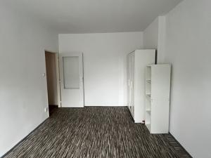 Pronájem bytu 2+kk, Praha - Záběhlice, Roztylské náměstí, 46 m2