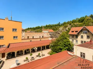 Prodej bytu 2+kk, Třebíč - Vnitřní Město, Karlovo nám., 80 m2