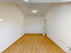 Prodej bytu 3+kk, Třebíč - Vnitřní Město, Karlovo nám., 80 m2