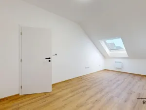 Prodej bytu 3+kk, Třebíč - Vnitřní Město, Karlovo nám., 80 m2