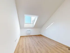 Prodej bytu 3+kk, Třebíč - Vnitřní Město, Karlovo nám., 80 m2
