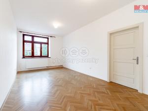 Pronájem obchodního prostoru, Polná, Husovo náměstí, 21 m2