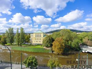 Prodej bytu 3+1, Praha - Nové Město, Masarykovo nábřeží, 129 m2