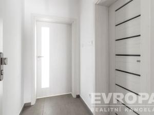 Pronájem bytu 2+kk, Žirovnice, Havlíčkovo náměstí, 52 m2