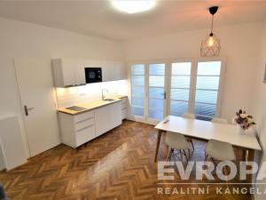 Prodej bytu 4+kk, Praha - Nové Město, Lannova, 100 m2