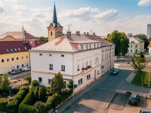 Prodej bytu 3+1, Městec Králové, Náměstí Republiky, 101 m2