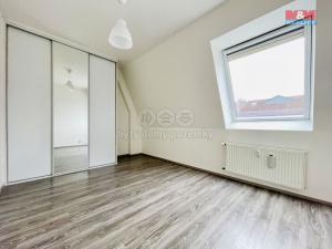 Pronájem bytu 2+kk, Praha - Kyje, Lipnická, 38 m2