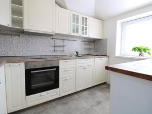 Pronájem bytu 3+kk, Praha - Kbely, Hrušovická, 80 m2