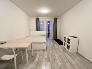 Prodej bytu 1+kk, Praha - Letňany, Hlučkova, 31 m2