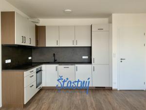 Prodej bytu 2+kk, Praha - Dolní Měcholupy, Kardausova, 56 m2