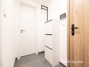 Pronájem bytu 2+kk, Praha - Vysočany, Vysočanská, 34 m2