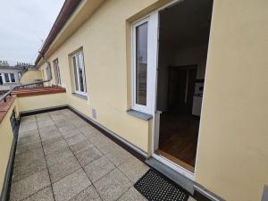 Pronájem bytu 2+kk, Praha - Nusle, Kloboučnická, 48 m2