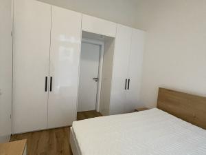 Pronájem bytu 2+kk, Praha - Strašnice, Počernická, 54 m2