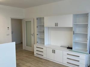 Pronájem bytu 2+kk, Praha - Uhříněves, Jindřicha Bubeníčka, 51 m2