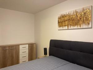 Pronájem bytu 2+kk, Praha - Košíře, Plzeňská, 58 m2