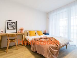 Pronájem bytu 2+kk, Praha - Holešovice, Vrbenského, 59 m2