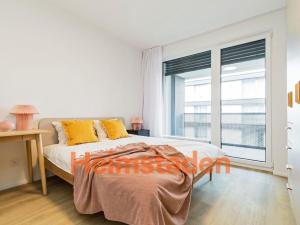 Pronájem bytu 2+kk, Praha - Holešovice, Vrbenského, 59 m2