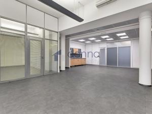Pronájem kanceláře, Praha - Karlín, Křižíkova, 388 m2