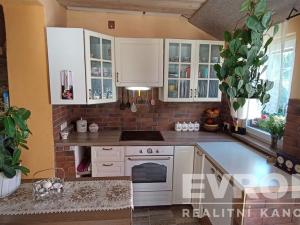 Prodej rodinného domu, Kozlovice, 176 m2