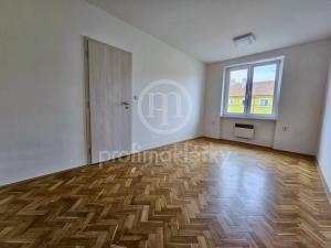 Pronájem bytu 2+kk, Moravský Krumlov, Husova, 56 m2