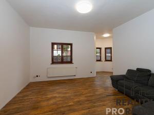 Prodej rodinného domu, Praha - Horní Počernice, Dobrošovská, 250 m2