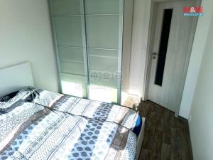 Pronájem bytu 2+kk, Praha - Letňany, Třinecká, 39 m2