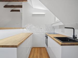 Pronájem bytu 2+kk, Praha - Hradčany, Úvoz, 56 m2