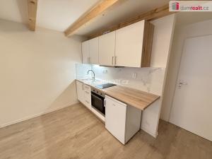 Pronájem bytu 1+kk, Praha - Smíchov, Na Valentince, 48 m2